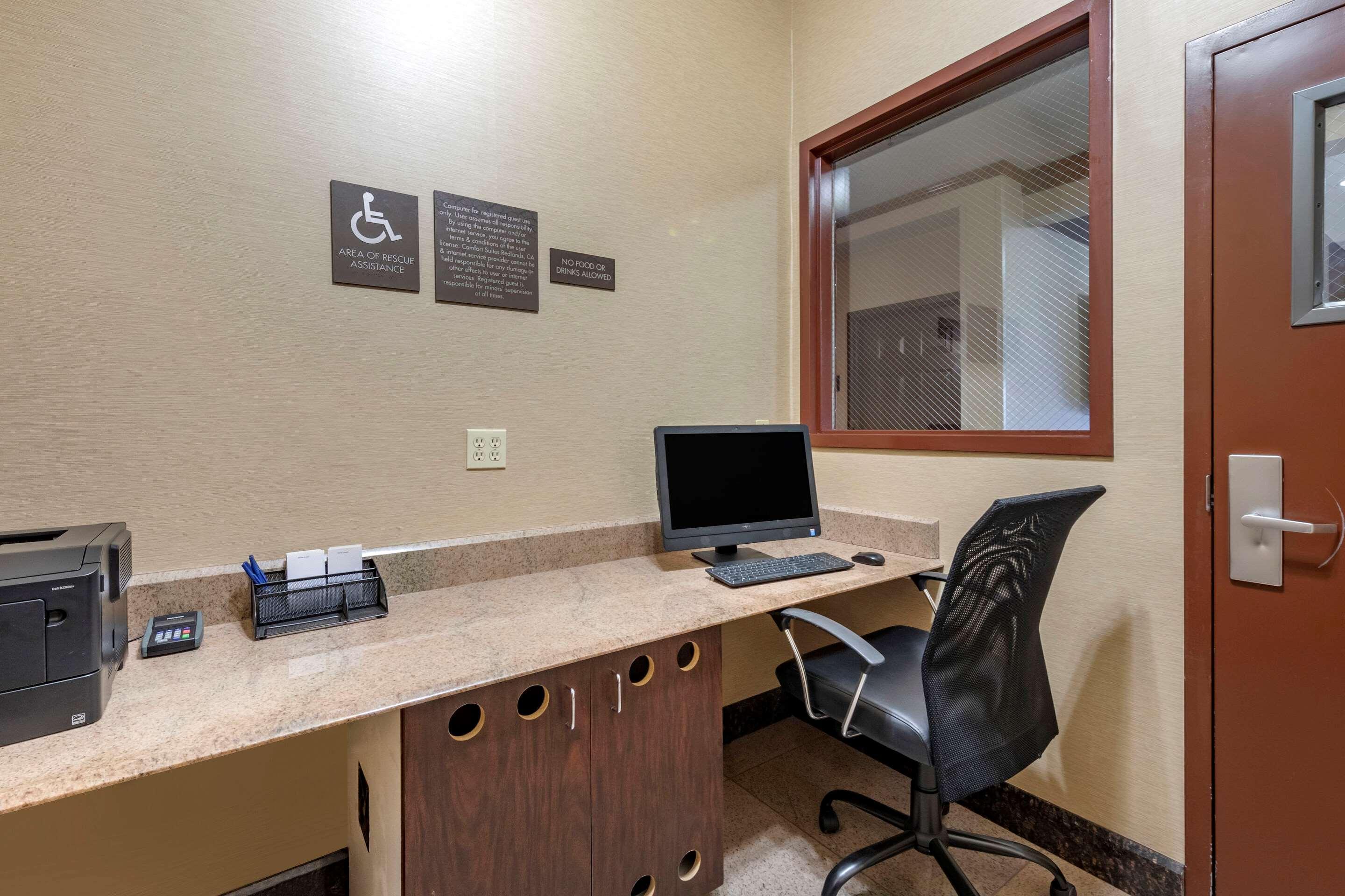 Citrus Suites Redlands Loma Linda Hotel Ngoại thất bức ảnh